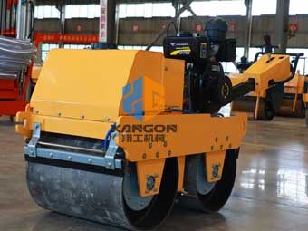 惡劣環(huán)境操作小型壓路機的注意事項有哪些？