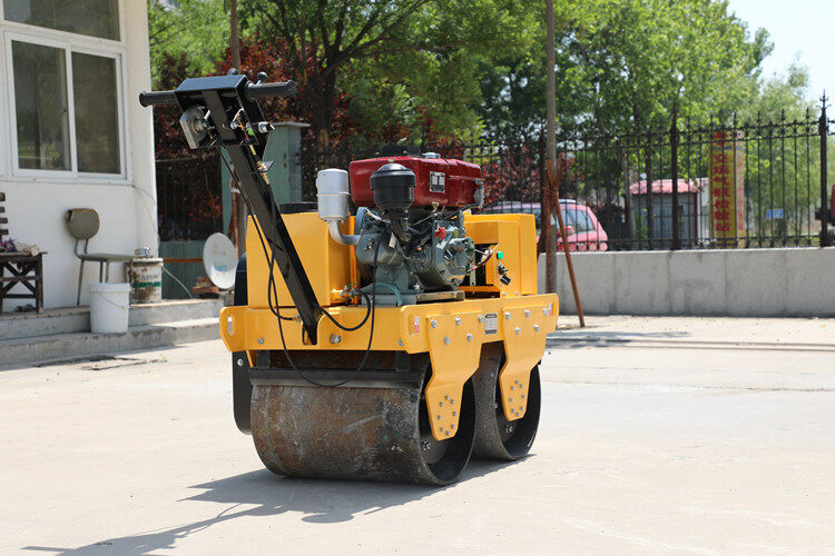 為什么小型壓路機(jī)會(huì)漏油？該如何解決？