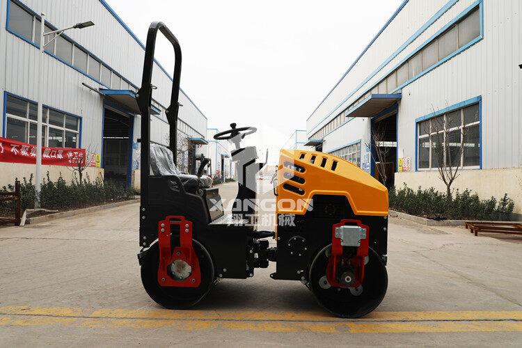 預(yù)防銹蝕，從養(yǎng)護(hù)座駕式壓路機(jī)車漆做起